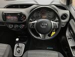  Toyota YARIS 1.33 VVT-i Icon 5dr CVT 2017 26